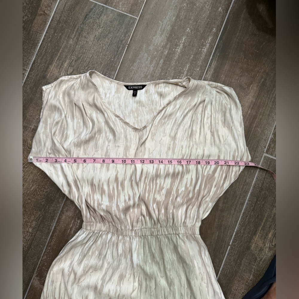 Express Cream Patterned Dress - Picture 7 of 9